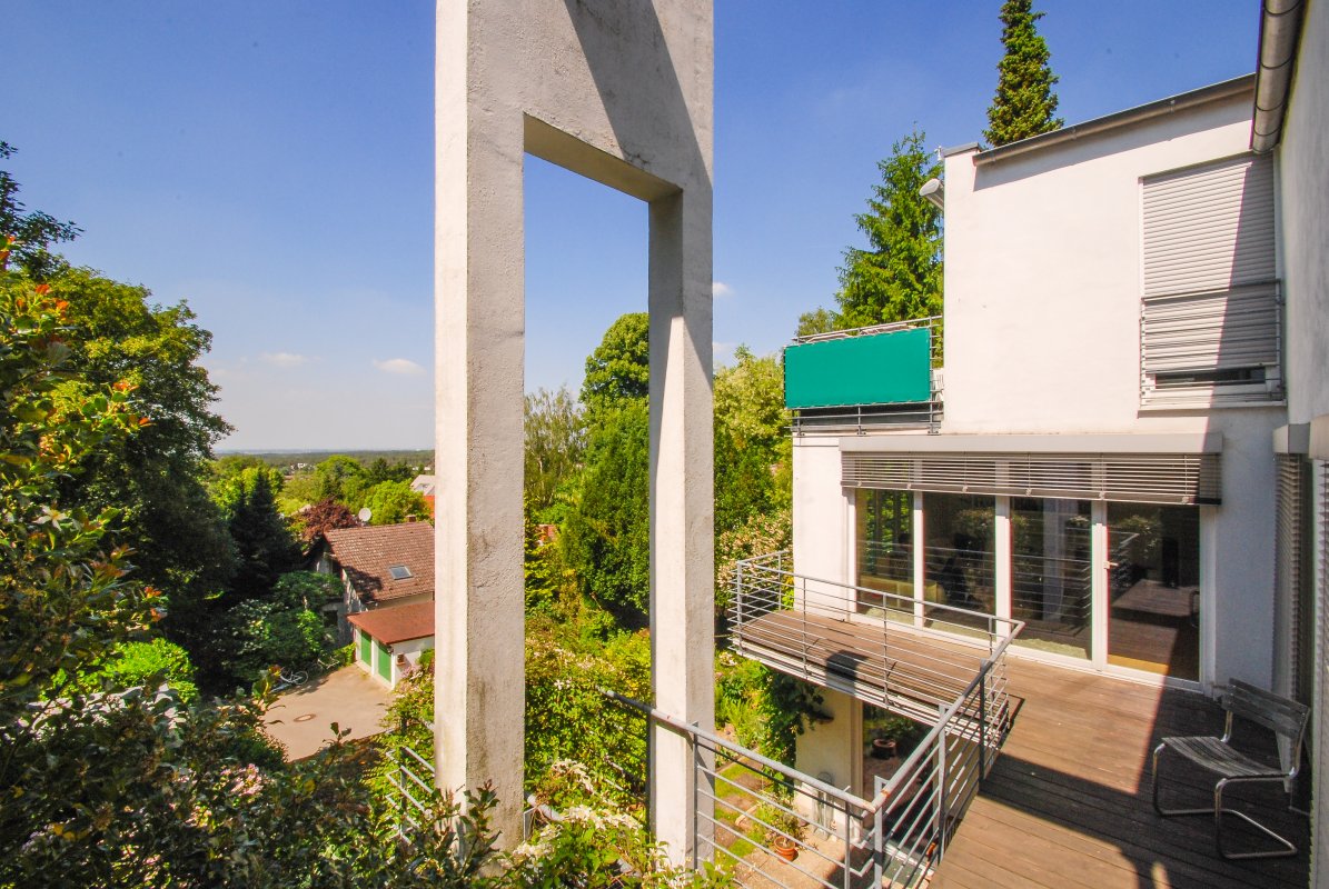 Jugenheim, moderne Villa in Bestlage mit Blick (Exposé 1116) - Oliver Reifferscheid - Immobilienmakler Darmstadt