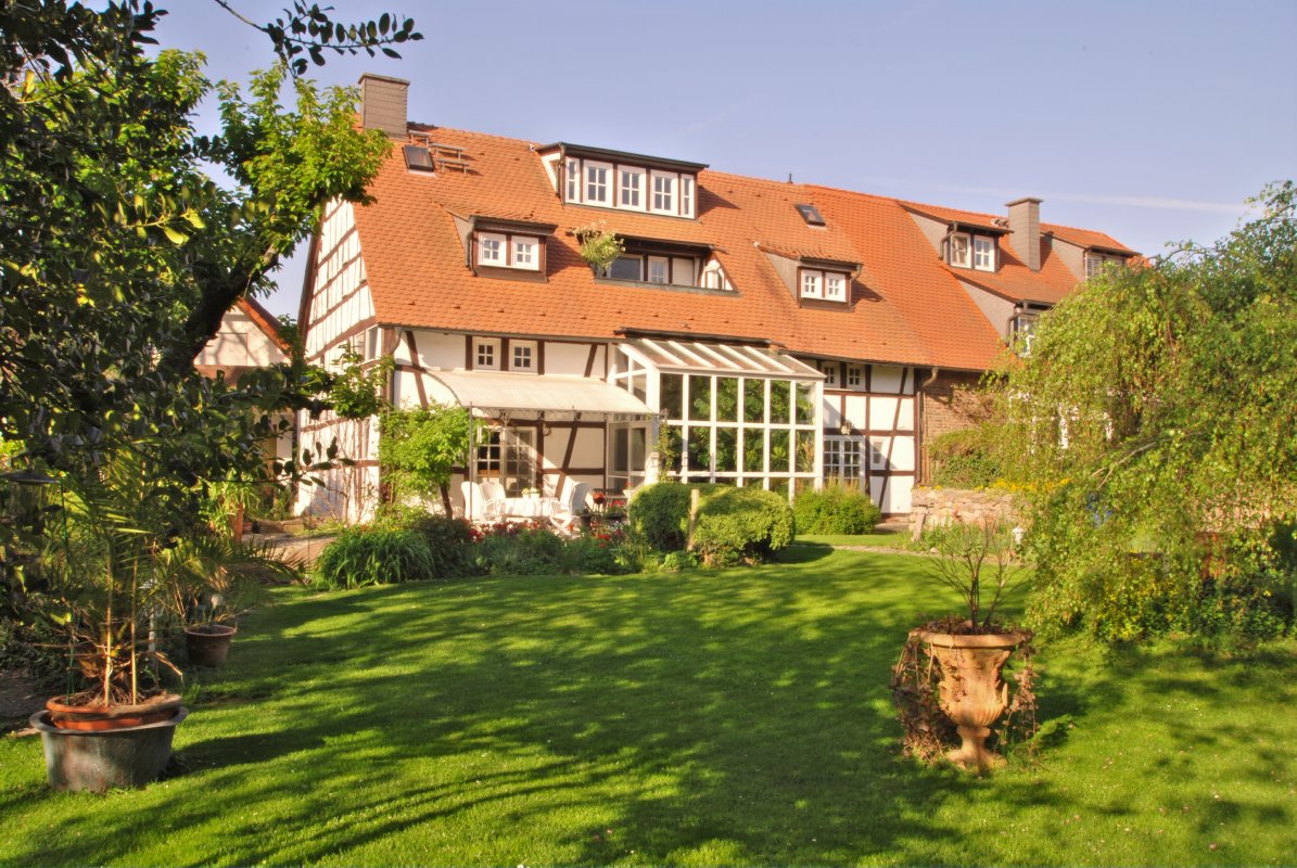 Bickenbach, Fachwerkhaus, super Garten - Exposé 1212 - Oliver Reifferscheid - Immobilienmakler Darmstadt