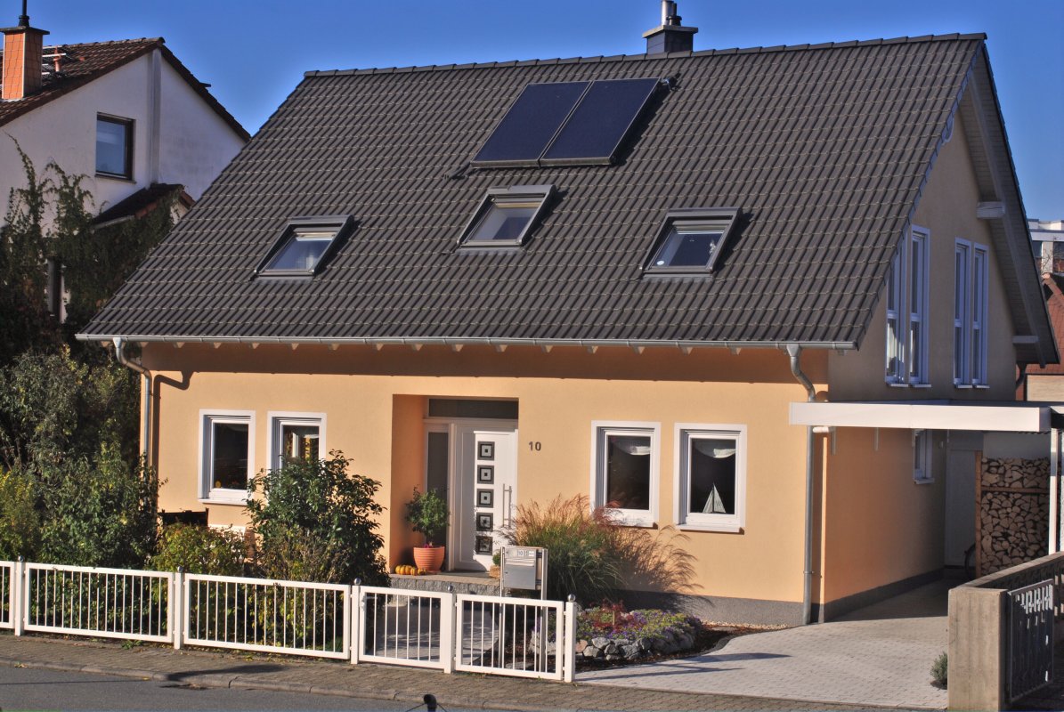 Bickenbach, Einfamilienhaus, gute Lage - Exposé 1327 - Oliver Reifferscheid - Immobilienmakler Darmstadt
