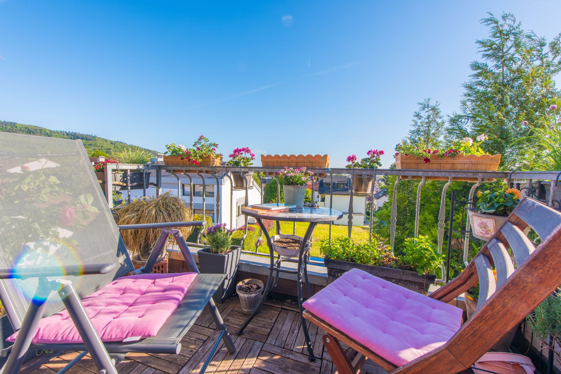Hirschberg - Dachgeschoßwohnung mit Blick in die Rheinebene