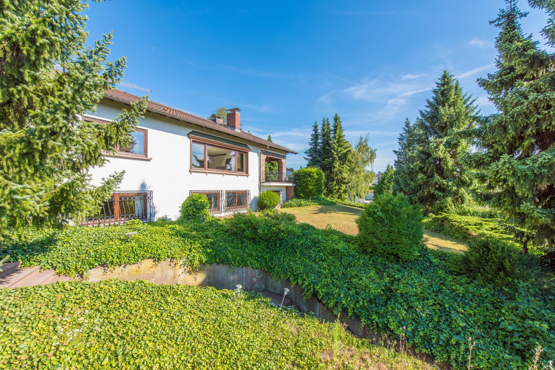 Auerbach - Be in love with the view.... Villa in oberer Hanglage mit Panoramablick, provisionsfrei für Käufer