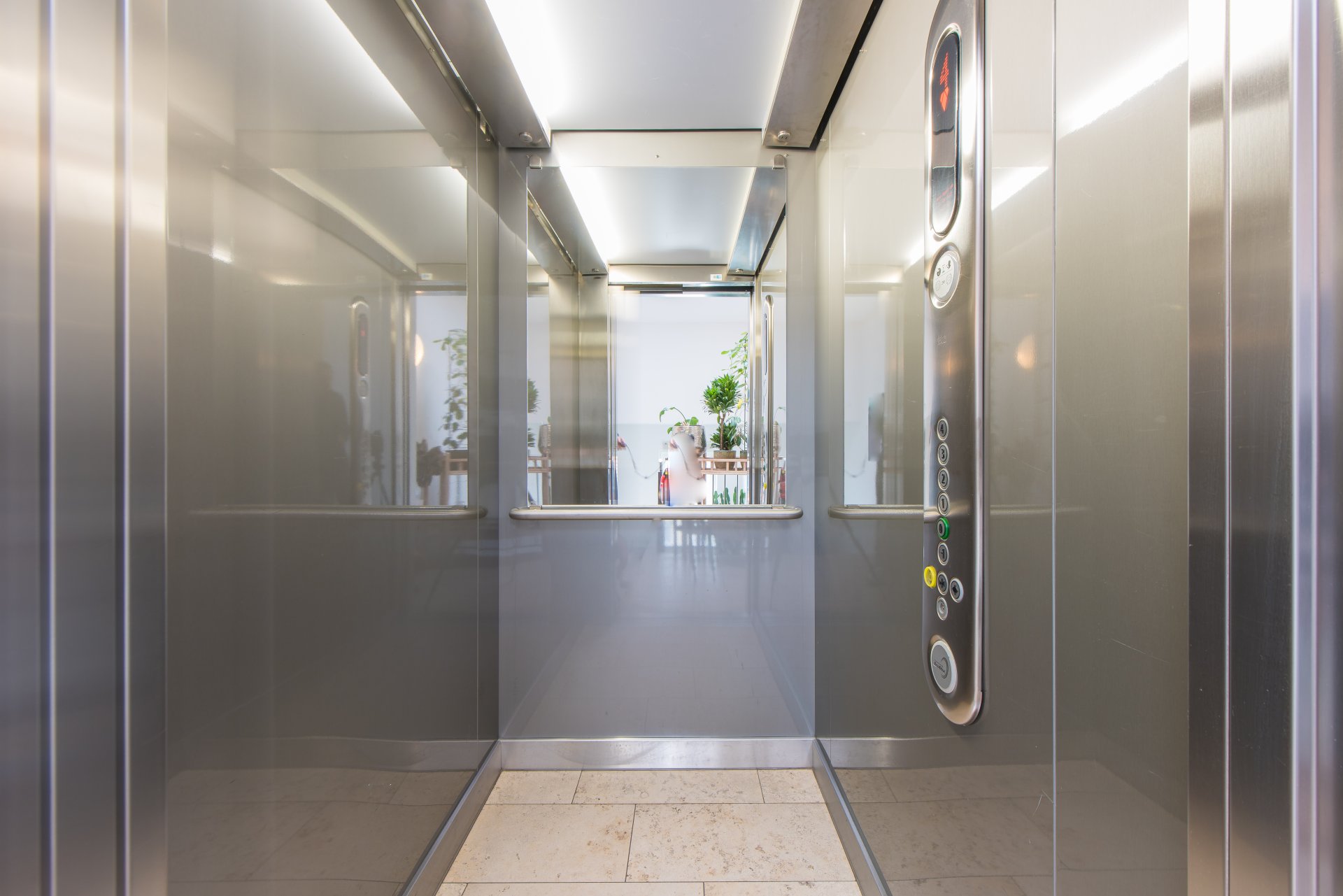 Barrierefrei ins Penthouse - Oliver Reifferscheid - Immobilienmakler Darmstadt
