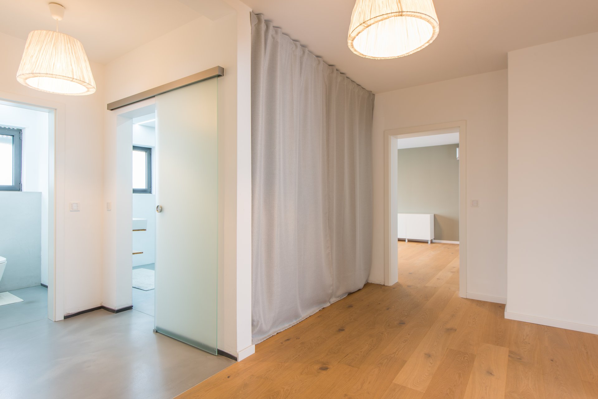 Eingangsbereich mit Garderobenniesche - Oliver Reifferscheid - Immobilienmakler Darmstadt